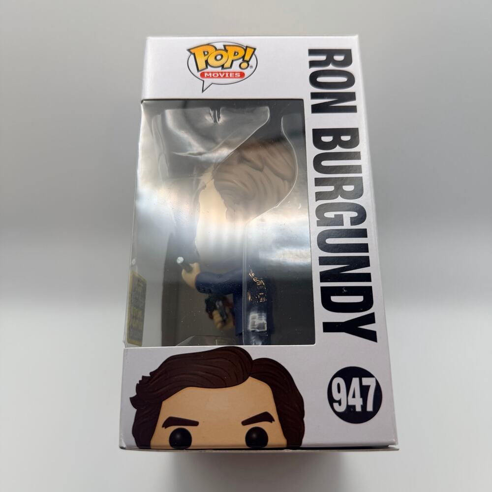 Ron Burgundy #947 Funko Pop - Anchorman (2020 Summer Convention Exclusive) - Picture 2 of 6